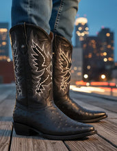 Cargar imagen en el visor de la galería, EO2001 - Bota oval avestruz negro
