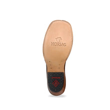 Cargar imagen en el visor de la galería, H2023 - Bota bulldog tacón cubano crazy oro/desierto choco
