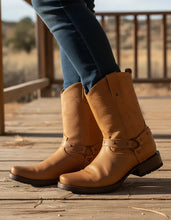 Load image into Gallery viewer, H2033 - Bota dubai casual estribo floter oro

