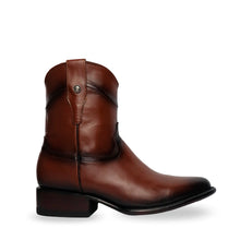 Cargar imagen en el visor de la galería, H3091 - Bota de vestir oval glasee brandy
