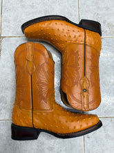 Cargar imagen en el visor de la galería, H5000 - Bota rodeo hule clon avestrúz mantequilla
