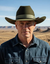 Cargar imagen en el visor de la galería, STEXCN6001 - Texana nodal verde olivo
