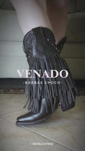 Cargar y reproducir el video en el visor de la galería, D7002 - Bota puntal de barbas venado choco
