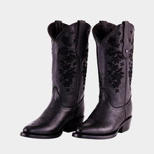 Load image into Gallery viewer, D1011 - Bota oval bordada grizzly negro
